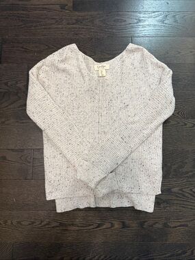 Jessica Simpson Speckled Light Heather V-Neck Sweater